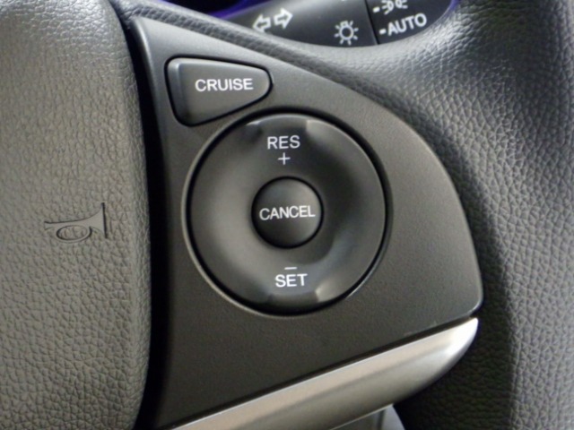 UZ0048085167_32_001.jpg