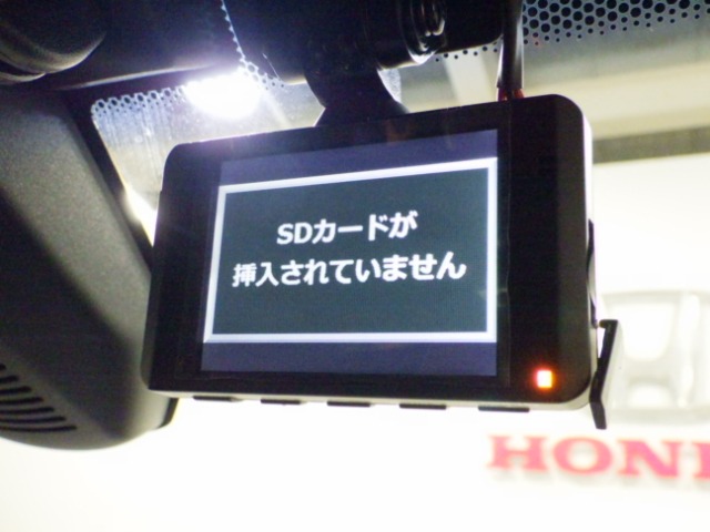 UZ0048085167_3_001.jpg