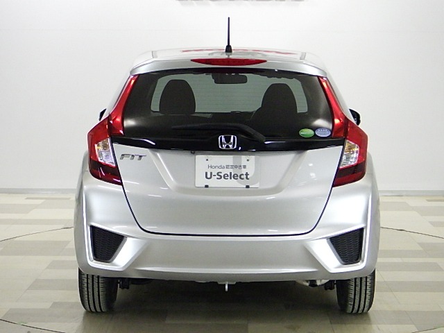 UZ0048085167_8_001.jpg