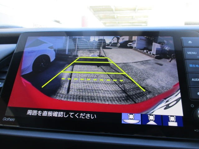 UZ0047687085_14_001.jpg