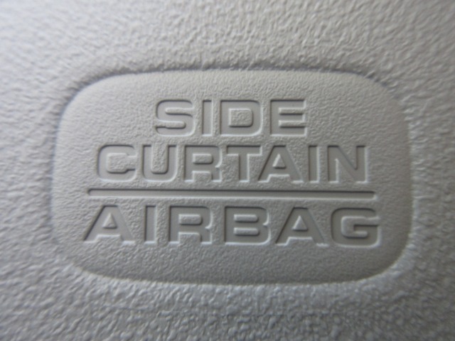 UZ0048366088_12_001.jpg