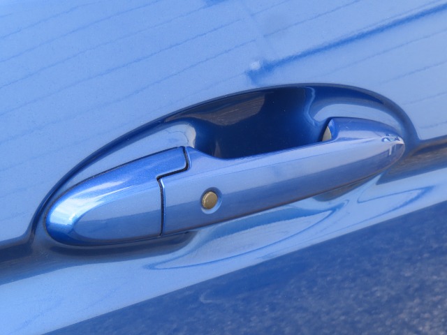 UZ0047158233_11_001.jpg