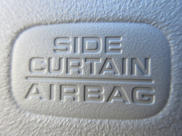 UZ0047983588_12_002.jpg