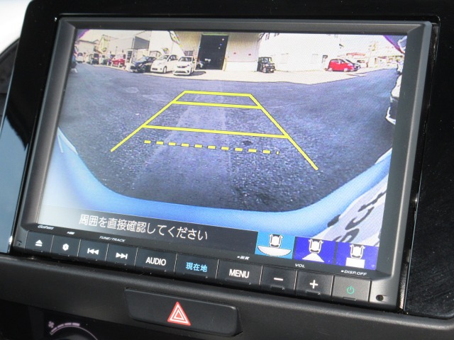 UZ0048106290_3_002.jpg