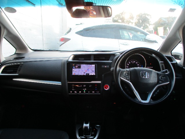 UZ0048339495_7_001.jpg
