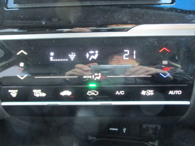 UZ0048339495_8_001.jpg