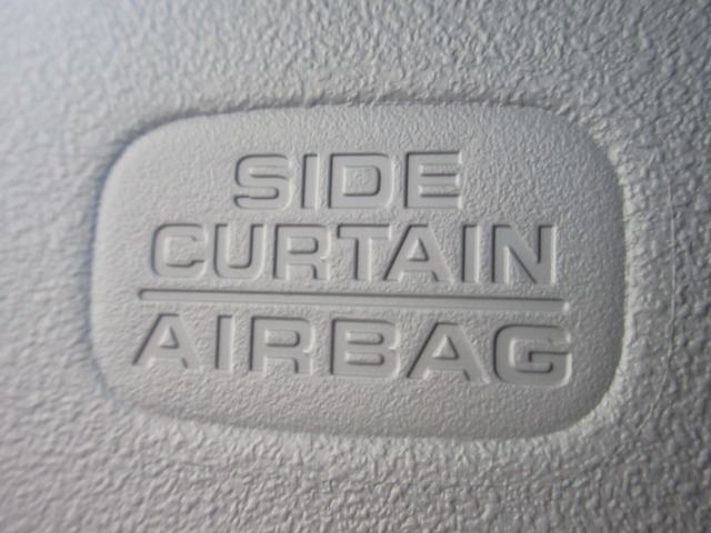 UZ0047887075_10_001.jpg