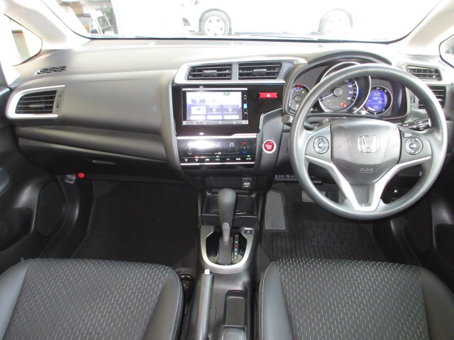 UZ0048558366_7_001.jpg