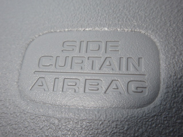 UZ0048053397_12_001.jpg