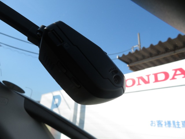 UZ0048145483_2_001.jpg