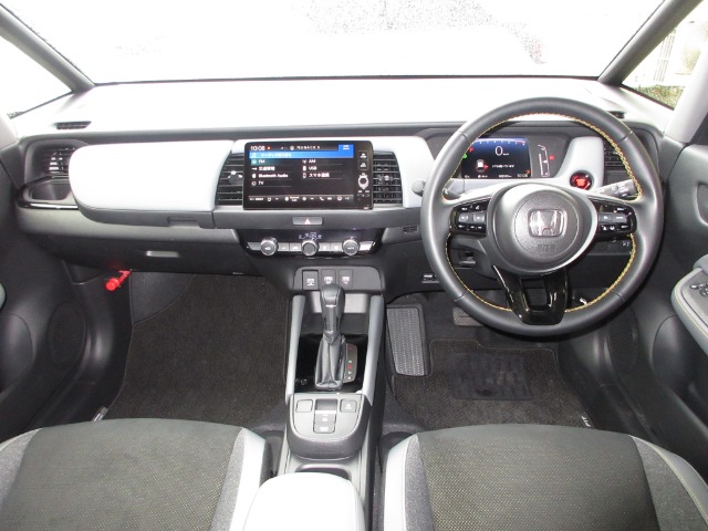 UZ0048461380_9_001.jpg