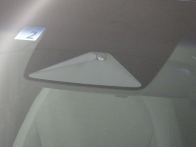 UZ0047906354_1_002.jpg