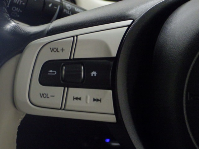 UZ0047906354_30_002.jpg