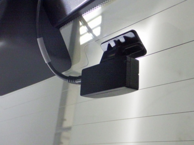 UZ0047906354_4_002.jpg