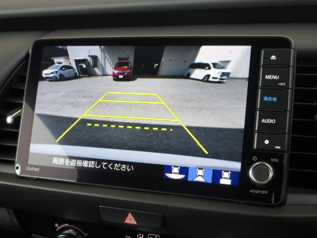 UZ0048447796_9_001.jpg