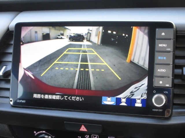 UZ0048474212_3_001.jpg