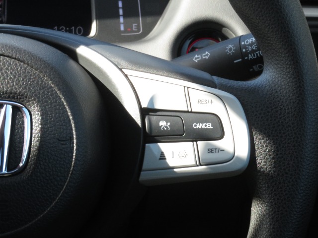 UZ0048046800_17_001.jpg