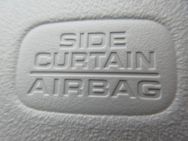 UZ0048493550_12_001.jpg
