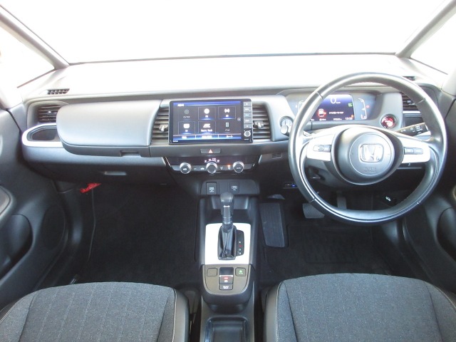 UZ0048491857_11_001.jpg