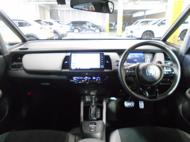 UZ0048317849_2_001.jpg