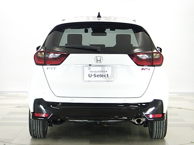 UZ0047772163_5_001.jpg