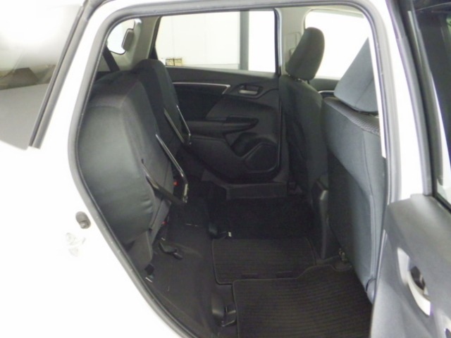 UZ0047566941_13_001.jpg