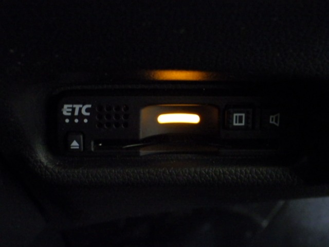 UZ0047566941_30_001.jpg