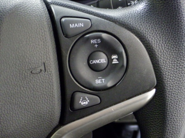 UZ0047566941_36_001.jpg