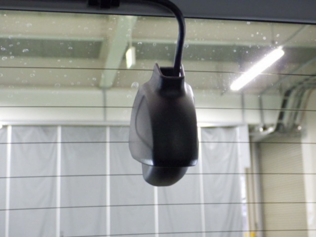 UZ0047566941_5_001.jpg