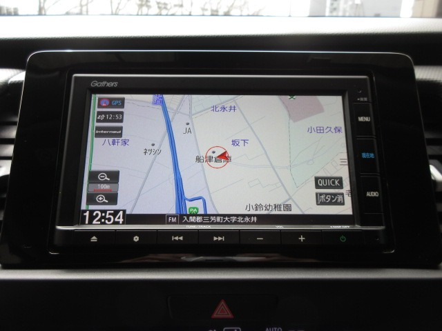 UZ0048413028_3_001.jpg