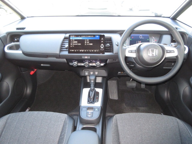 UZ0048334945_12_003.jpg