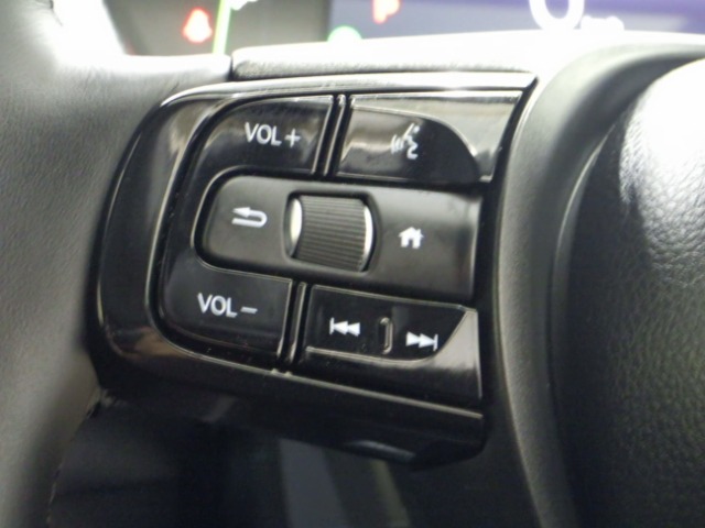 UZ0047778653_11_001.jpg