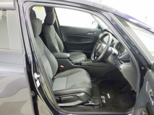 UZ0047778653_13_001.jpg