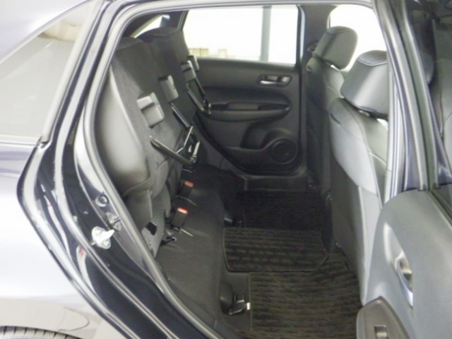 UZ0047778653_15_001.jpg