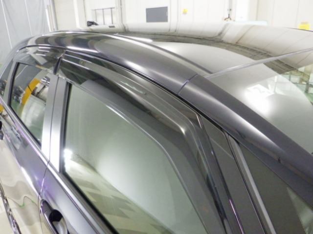 UZ0047778653_36_001.jpg