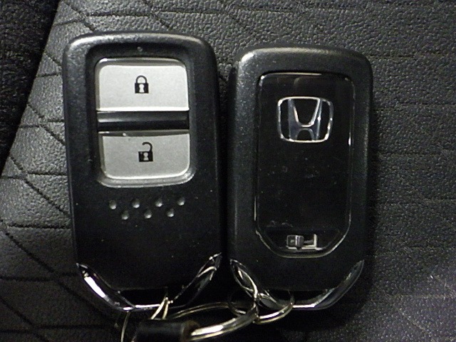 UZ0047790734_36_001.jpg
