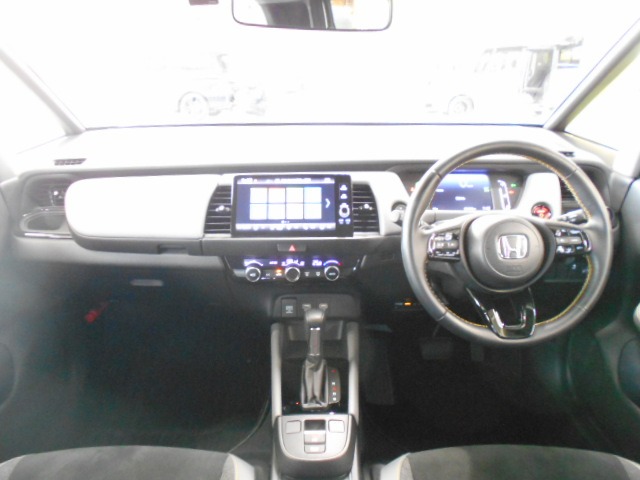 UZ0048132778_2_001.jpg