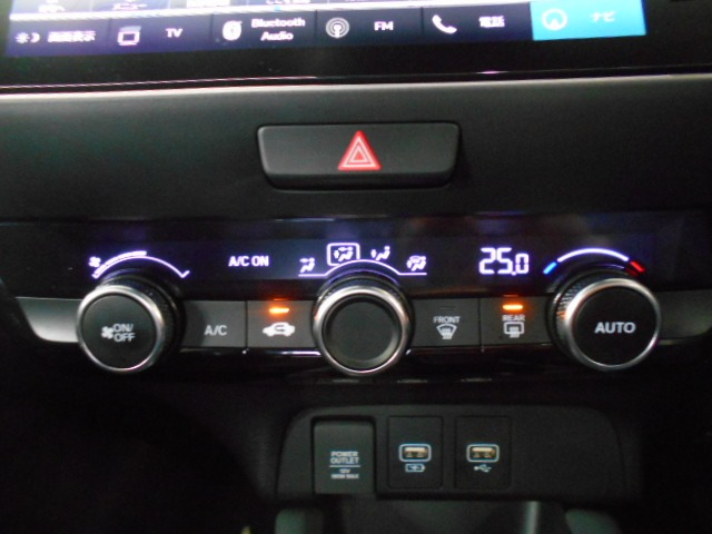 UZ0048132778_6_001.jpg