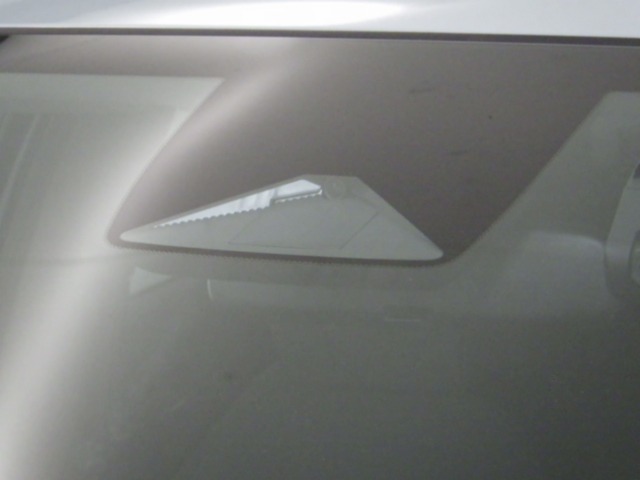 UZ0048374992_1_001.jpg