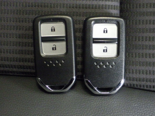UZ0047835961_34_001.jpg