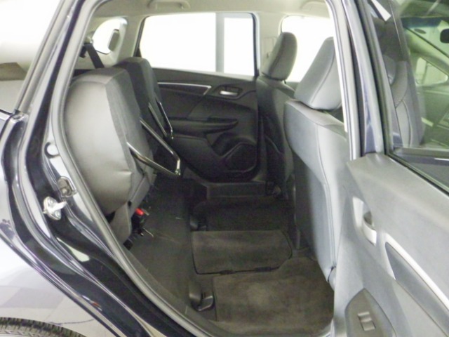 UZ0047835961_9_001.jpg