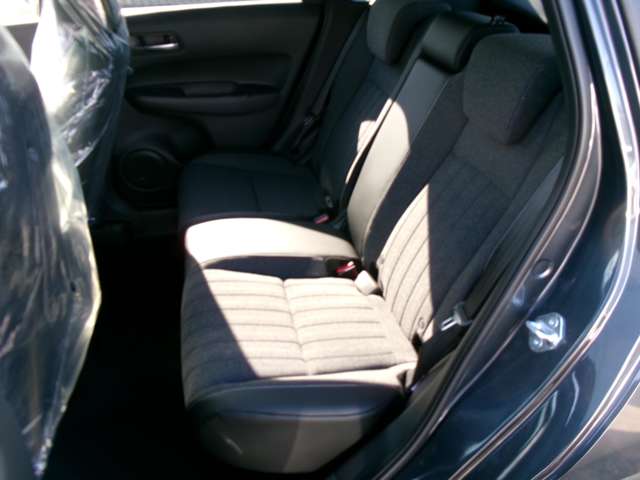 U00048567229_53_001.jpg