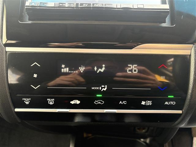 UJ0047969980_30_001.jpg