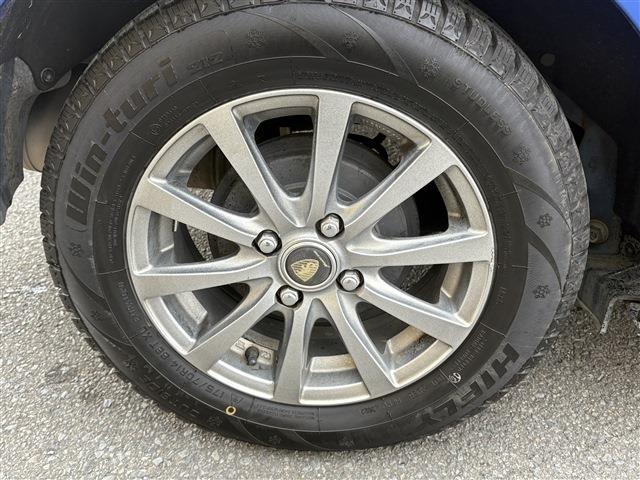 UJ0047969980_9_001.jpg