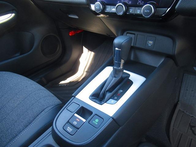 UJ0048261108_39_001.jpg