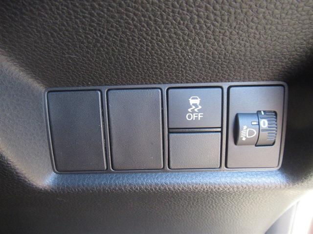 UJ0048261108_47_001.jpg
