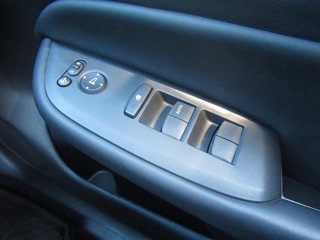 UJ0048261108_49_001.jpg