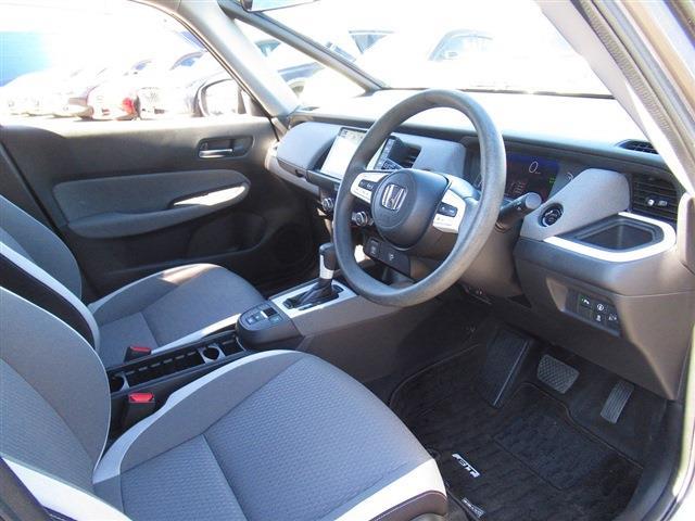 UJ0048104419_16_001.jpg