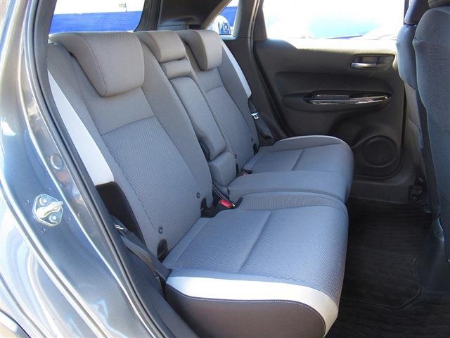UJ0048104419_18_001.jpg