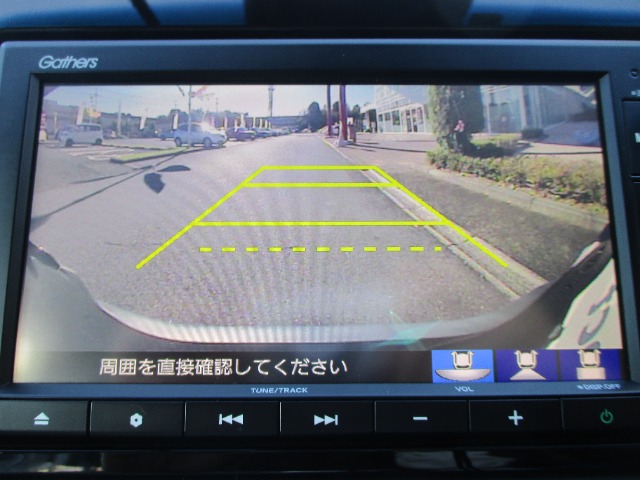 UZ0047215520_7_001.jpg